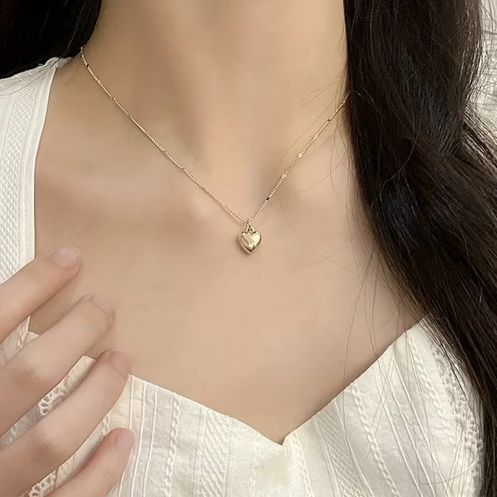 Colgante de Corazón con Enlace Entrelazado, Joyería Duradera