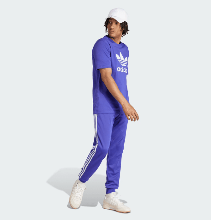 Adidas Camiseta Adicolor con trébol - Quierox - Tienda Online