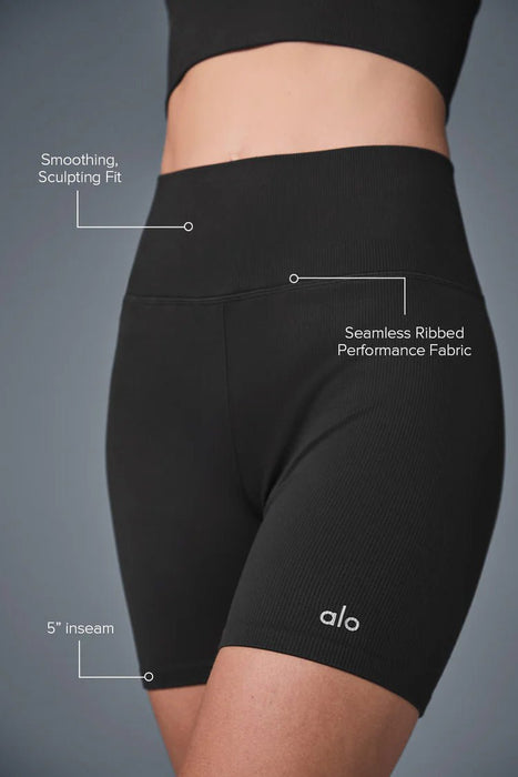 alo Pantalón corto Favorite de canalé, sin costuras y largo de 12,7 cm - Quierox - Tienda Online