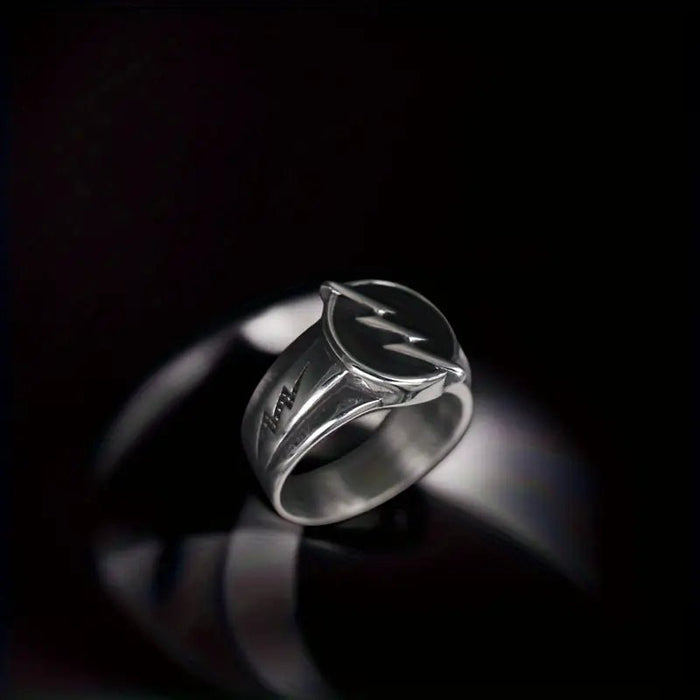 Anillo de Hombre de Aleación con Aceite Negro y Efecto de Envejecimiento de Rayo - Quierox - Tienda Online