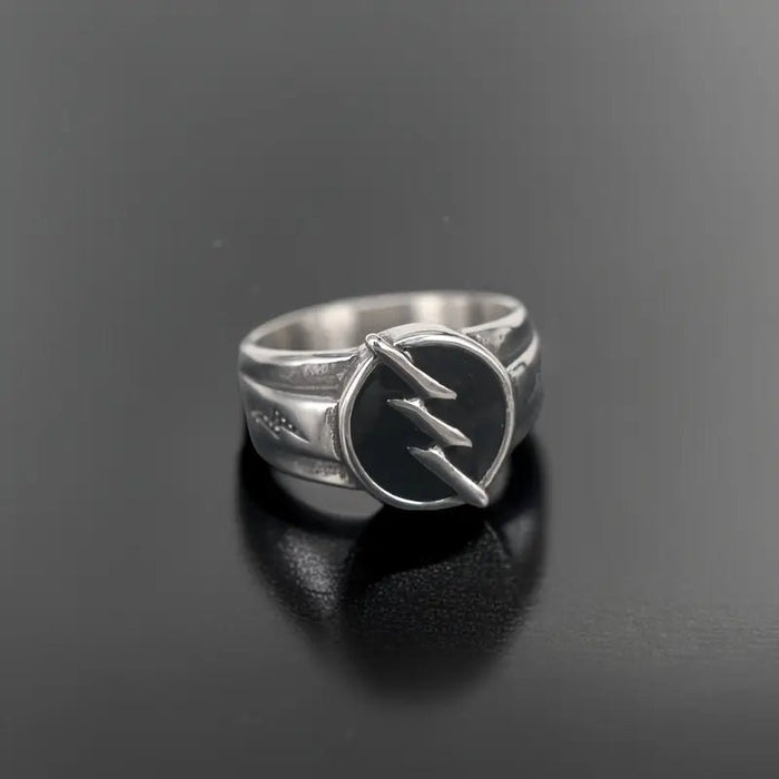 Anillo de Hombre de Aleación con Aceite Negro y Efecto de Envejecimiento de Rayo - Quierox - Tienda Online