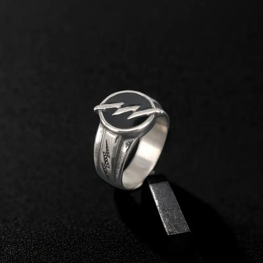 Anillo de Hombre de Aleación con Aceite Negro y Efecto de Envejecimiento de Rayo - Quierox - Tienda Online