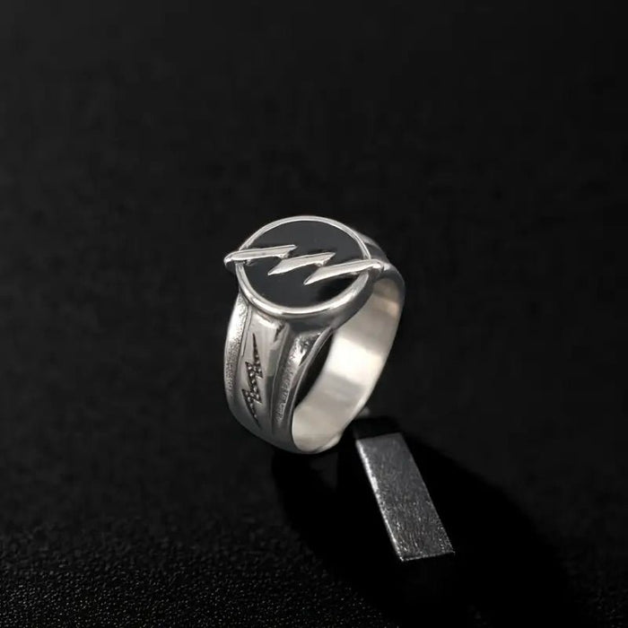 Anillo de Hombre de Aleación con Aceite Negro y Efecto de Envejecimiento de Rayo - Quierox - Tienda Online