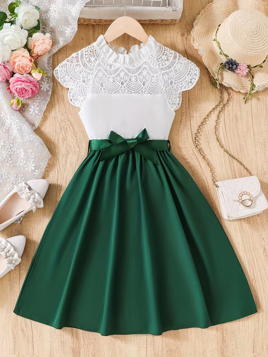 Vestido de verano blanco sin mangas de línea para niña con cinturón
