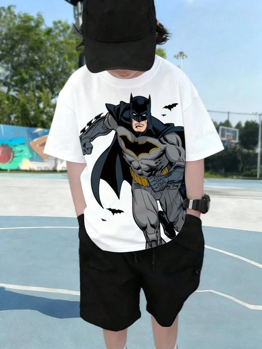 BATMAN X SHEIN Camiseta blanca cómoda e informal de manga corta con cuello redondo y estampado - Quierox - Tienda Online