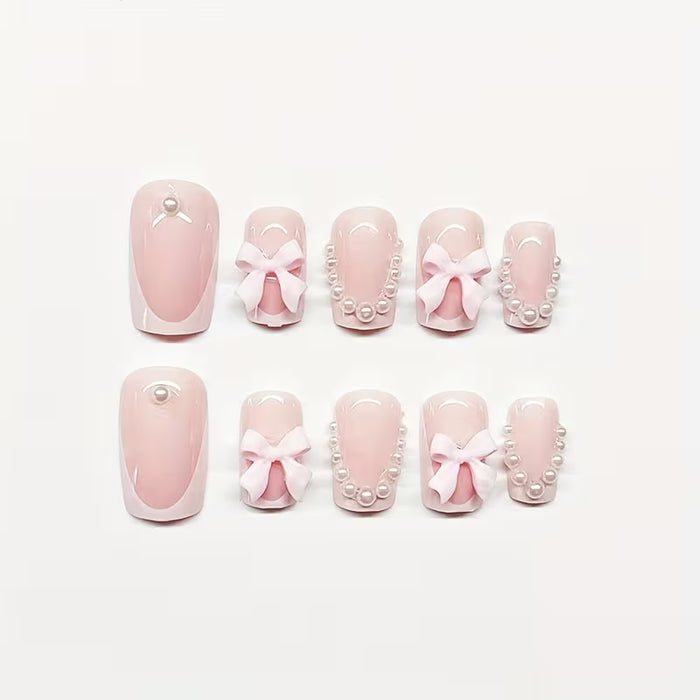 Juego de 24 Uñas Postizas Cortas con Lazo Europeo y Pedrería para Mujeres