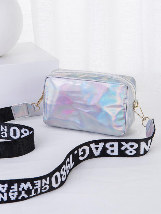 Bolso Cuadrado Con Patrón Láser Y Diseño De Letra, Con Solapa Y Cadena Para Colgar Al Hombro - Quierox - Tienda Online