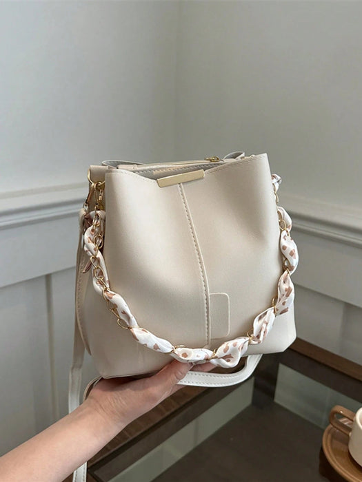 Bolso tipo cubo de piel sintética con detalle de cadena, bandolera para mujer. - Quierox - Tienda Online
