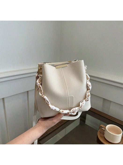 Bolso tipo cubo de piel sintética con detalle de cadena, bandolera para mujer. - Quierox - Tienda Online