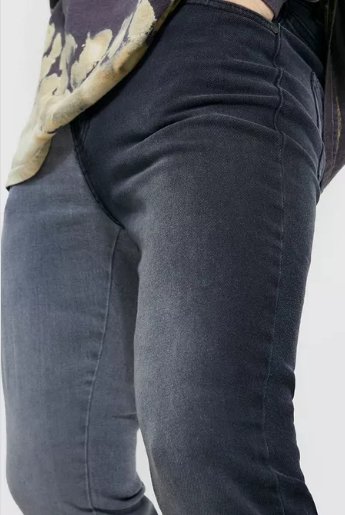 BOOHOOMAN VAQUEROS PITILLO ELÁSTICOS APILADOS EN CONTRASTE - Quierox - Tienda Online