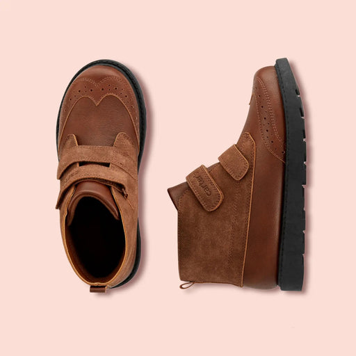 Bota Con Punta De Ala Bennie De Carter - Niños - Quierox - Tienda Online