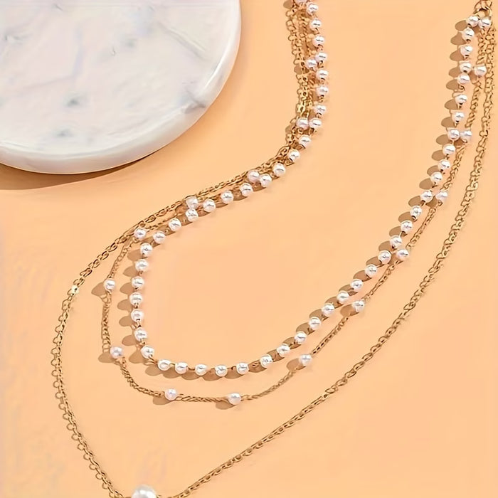 Collares elegantes de perlas de imitación de triple capa para mujer