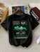Camiseta de manga corta y cuello redondo con estampado de lema y automóvil para hombres - Quierox - Tienda Online