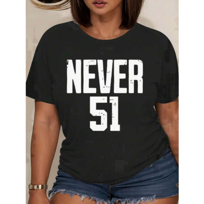 Camiseta deportiva informal y elegante de algodón para mujer con estampado del eslogan "NEVER 51" - Quierox - Tienda Online