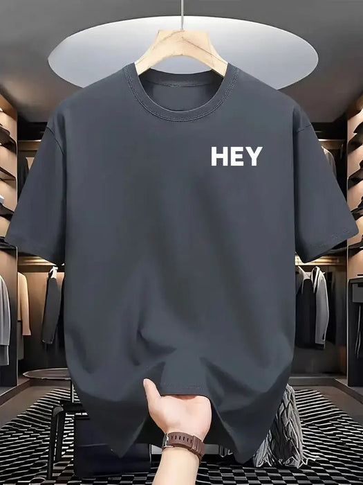 Camiseta HEY para hombre con logo pequeño en el pecho - Corte holgado, manga corta - Quierox - Tienda Online