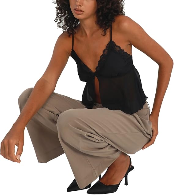 Camisola sexy de encaje con tirantes delgados sin mangas con cuello en V sexy ajustada - Quierox - Tienda Online