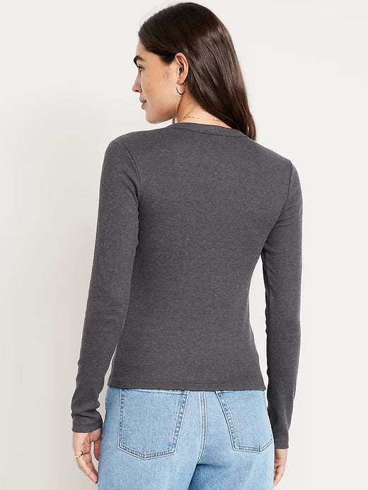 OLD NAVY Camiseta ajustada de manga larga con cuello redondo