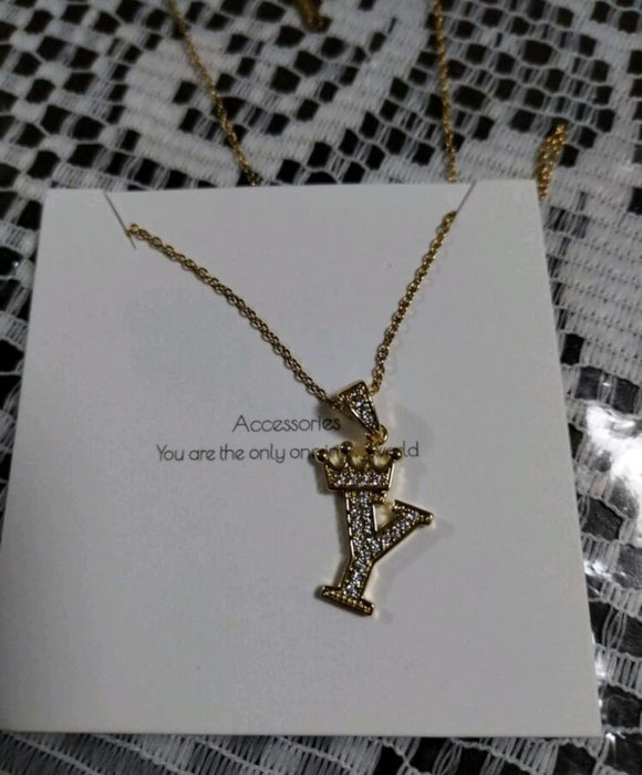 Collar con colgante de corona LETRA Y - Quierox - Tienda Online