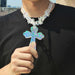 Collar con colgante de cruz grande transparente iridiscente de acrílico moderno, de espinas - Quierox - Tienda Online