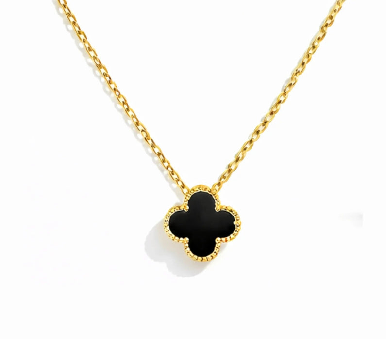 Collar con colgante de trébol negro - Quierox - Tienda Online
