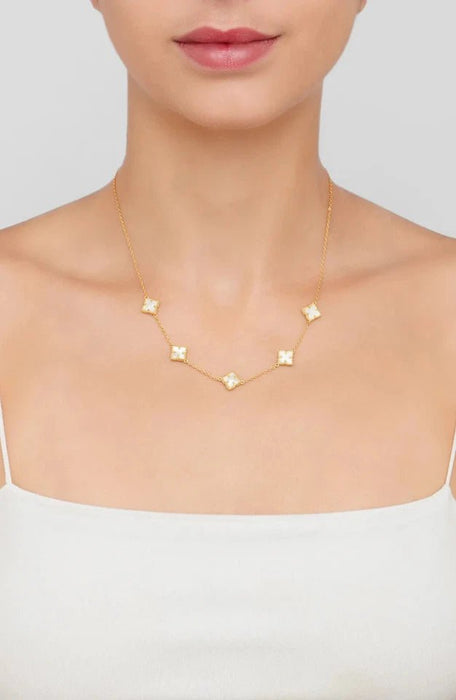 Collar de cadena Adornia trébol madreperla estación trébol, tono dorado - Quierox - Tienda Online