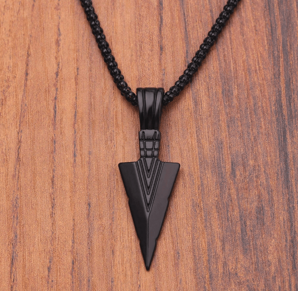 Collar De Moda Y Popular Con Colgante De Arma De Caballero SHEIN - Quierox - Tienda Online