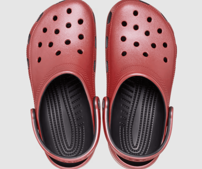 CROCS Zueco clásico metálico - Quierox - Tienda Online