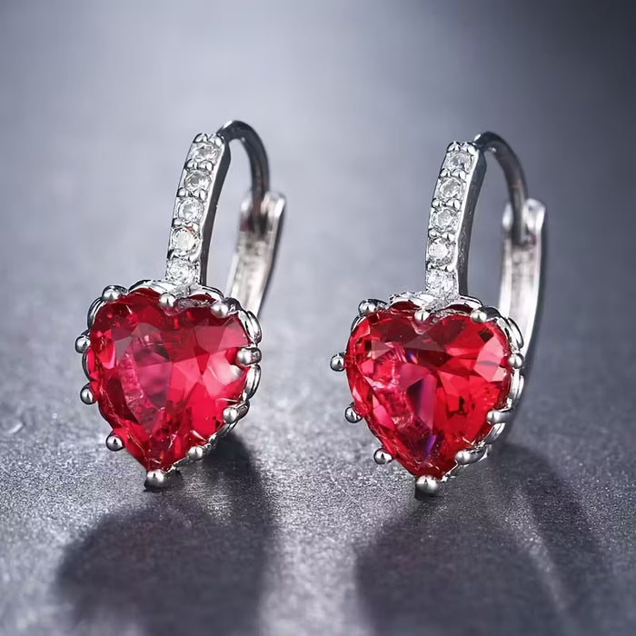 Pendientes con forma de corazón rojo, clips para la oreja, versátiles y elegantes
