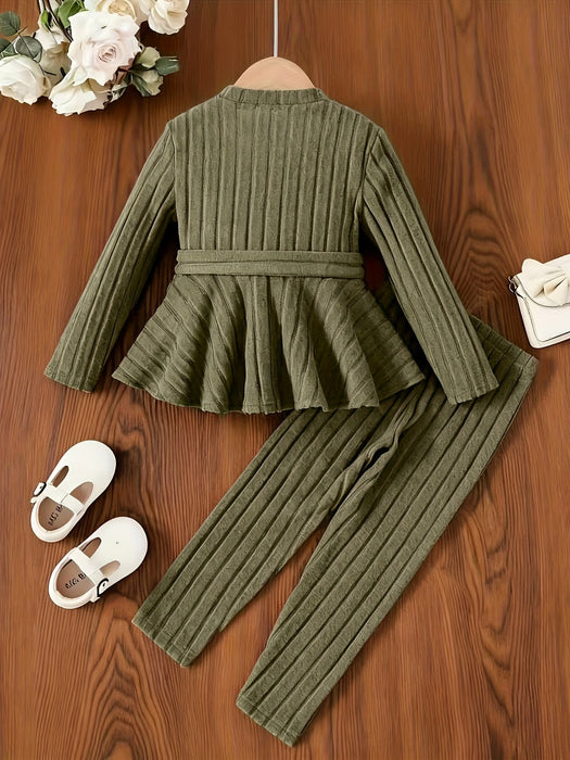 Conjunto de punto acanalado para niña en verde oliva de blusa manga larga y pantalon
