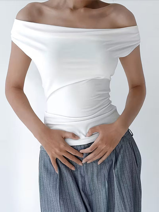 Camiseta sin hombros para mujer con volantes - Ajuste ceñido, color sólido