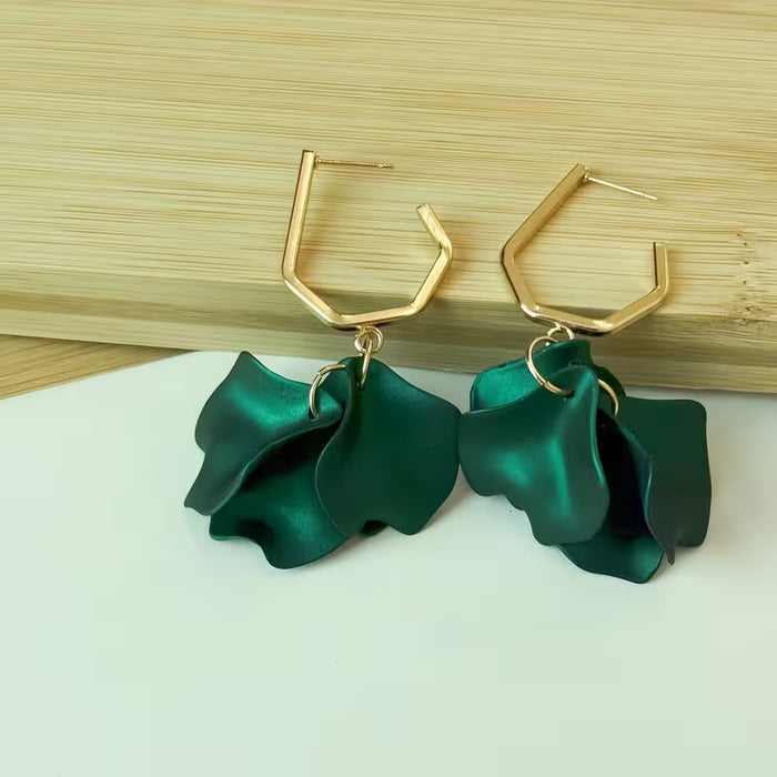 1 Par de Aretes de Pétalos de Rosa de Moda Adecuados para el Uso Diario de Mujeres