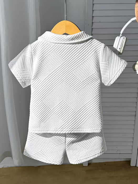 Shein Conjunto casual de verano para niño top de manga corta con cuello y pantalones cortos con cintura elástica