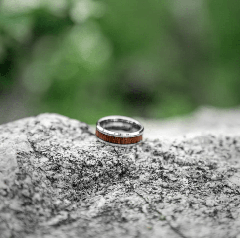 El Silver Yooper - Anillo de madera de tungsteno y plata - Quierox - Tienda Online