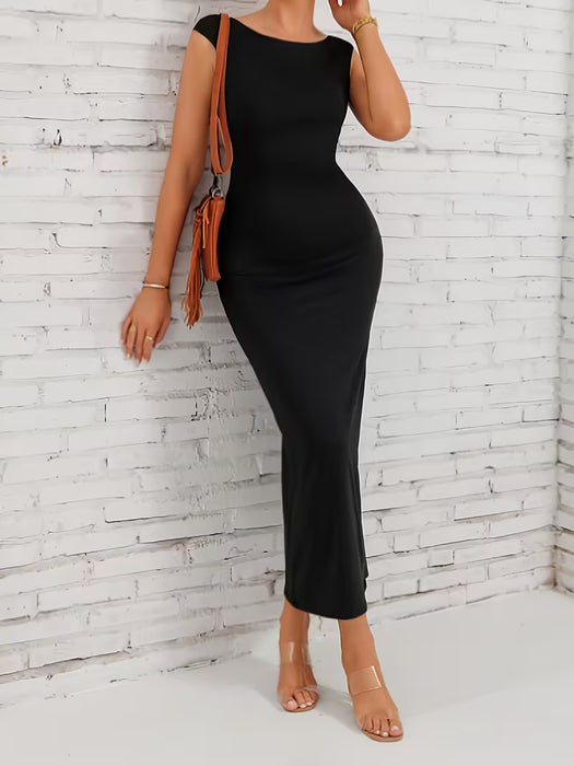Vestido de manga corta estilo fácil con espalda descubierta y corte ajustado