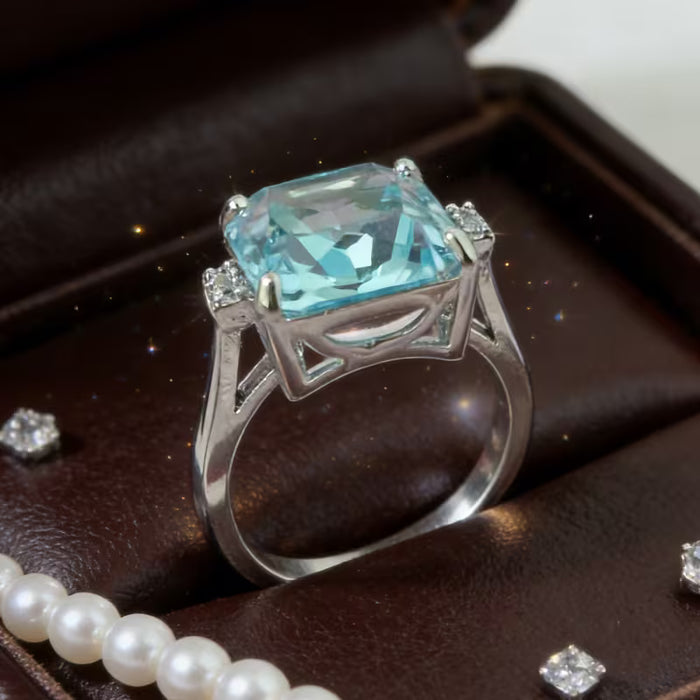 Anillo de compromiso de lujo minimalista, adecuado para uso diario de mujer