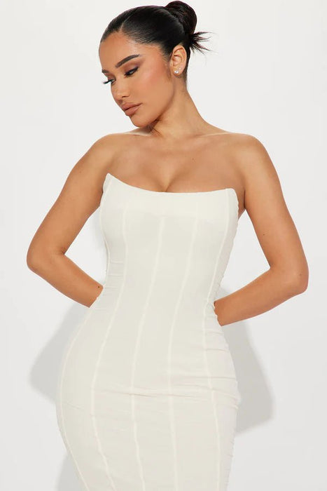 Fashion Nova Vestido midi con corsé de malla On Point - Crema - Quierox - Tienda Online