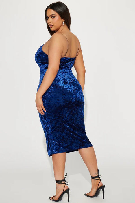 FASHIONNOVA Vestido Midi De Terciopelo Step On The Scene - Azul Marino - Quierox - Tienda Online