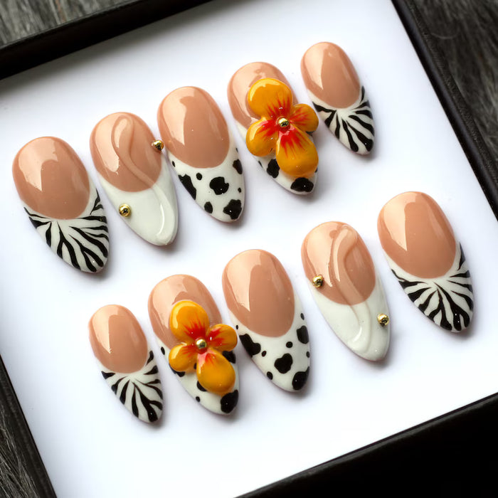 Uñas press on con punta francesa: Set de uñas con flores 3D, estampado de vaca y efecto degradado size L