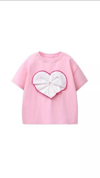 ZARA CAMISETA CON APLICACIÓN DE CORAZÓN