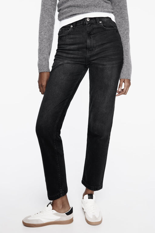 Jeans de cintura alta con cinco bolsillos. Efecto desvanecido. Cierre frontal - Quierox - Tienda Online