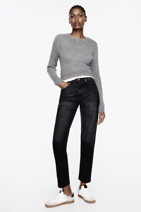 Jeans de cintura alta con cinco bolsillos. Efecto desvanecido. Cierre frontal - Quierox - Tienda Online
