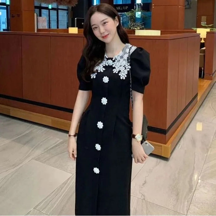 Vestido de encaje con cuello de solapa en contraste