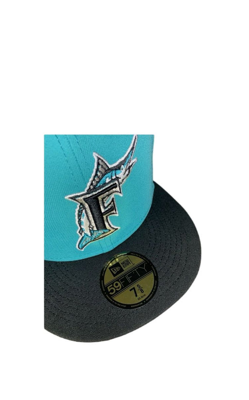 New Era Miami Marlins Ajustado con Parche 10th Anny, Rosa Azulada/Negro - Quierox - Tienda Online