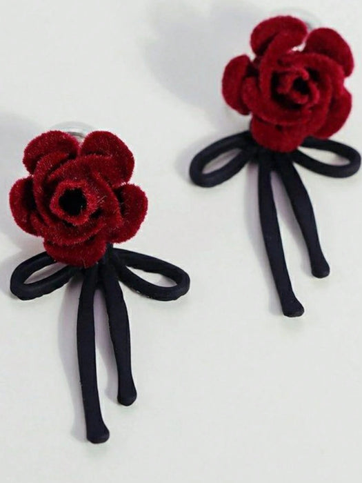 Pendientes con diseño de rosa y lazo 3D en color rojo vino con textura de terciopelo - Quierox - Tienda Online