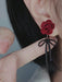 Pendientes con diseño de rosa y lazo 3D en color rojo vino con textura de terciopelo - Quierox - Tienda Online