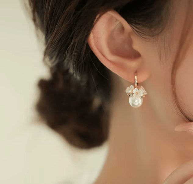 Pendientes de aro de perlas y flores de concha para mujer - Quierox - Tienda Online