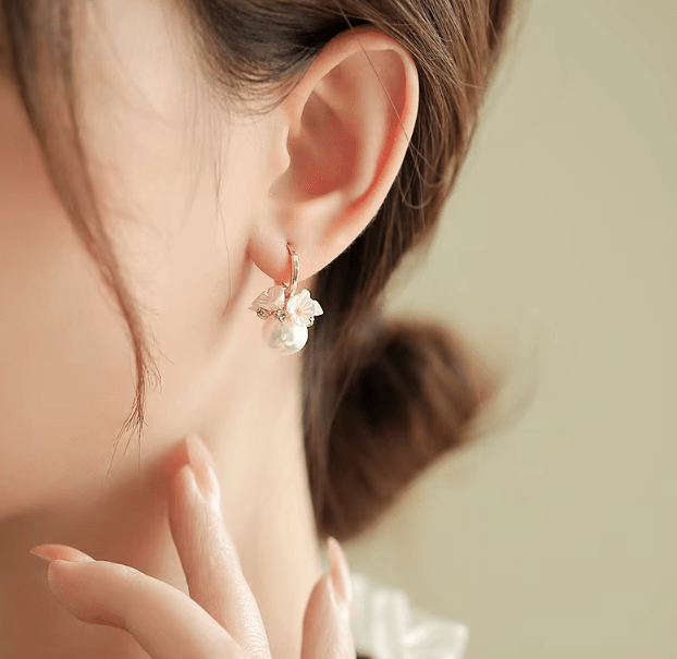 Pendientes de aro de perlas y flores de concha para mujer - Quierox - Tienda Online