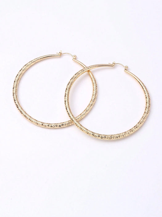 Pendientes de aro grandes con acabado chapado en oro, con patrón de puntos asimétricos - Quierox - Tienda Online