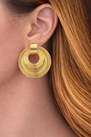 Pendientes redondos dorados de aritos laminados - Quierox - Tienda Online