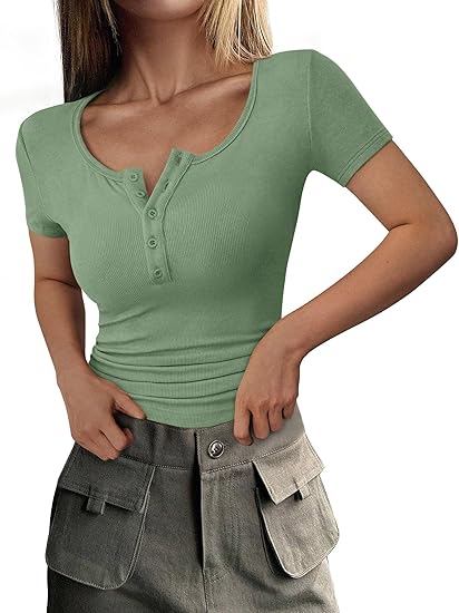 PRETTYGARDEN Camisetas de manga corta para mujer, con cuello henley acanalado, botones, corte entallado - Quierox - Tienda Online